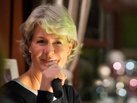 Autorin Angelique Mundt in Hamburg